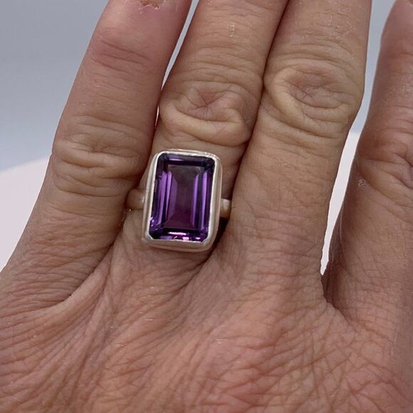 Hauber women's blouse/shirt, sz M, deep purple, sage, EUC, 100% viscose - Picture 11 of 15